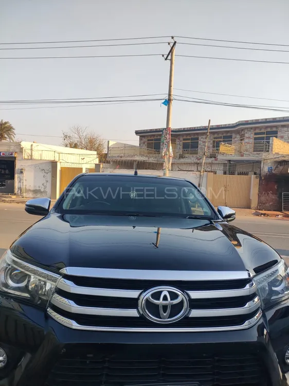 Toyota Hilux 2021 for Sale in Multan Image-1