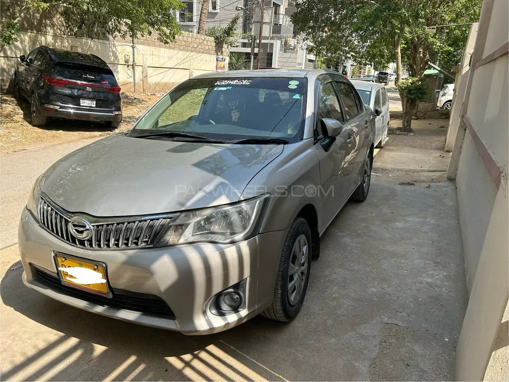Toyota Corolla Axio 2012 for sale in Karachi