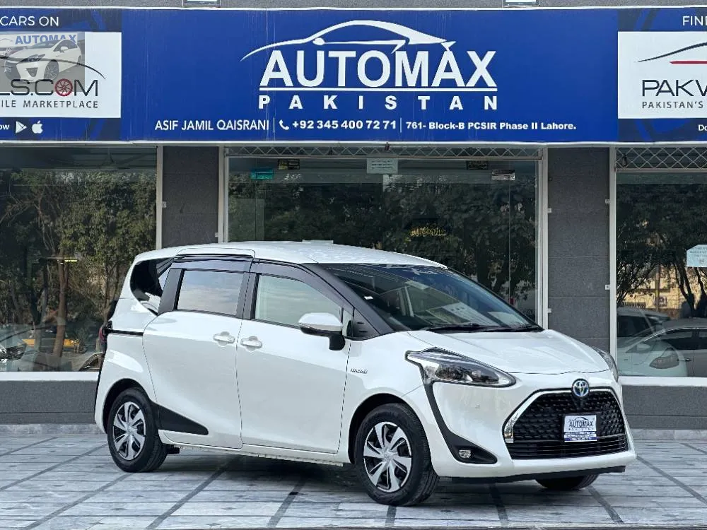 Toyota Sienta 2019 for Sale in Lahore Image-1