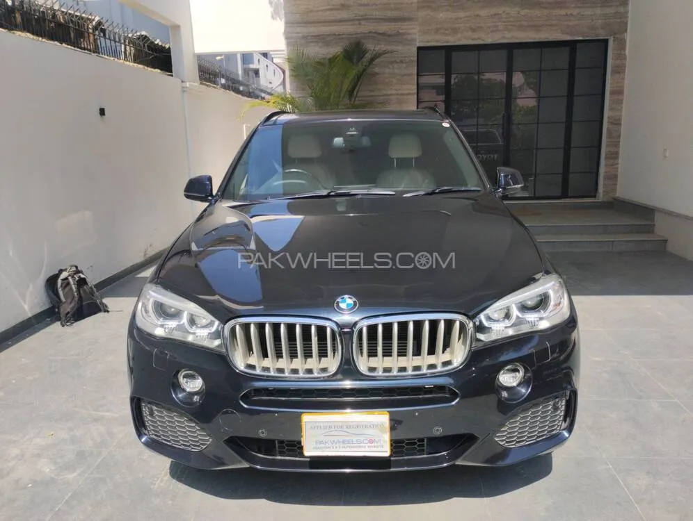 BMW / بی ایم ڈبلیو X5 سیریز 2016 for Sale in کراچی Image-1