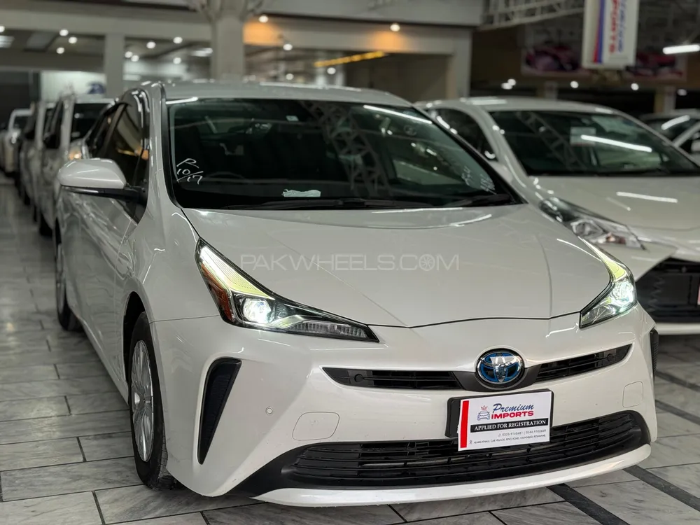 Toyota Prius 2020 for Sale in Peshawar Image-1