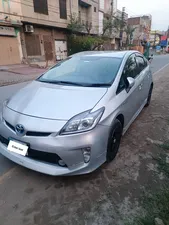 Toyota Prius S 2015 for Sale