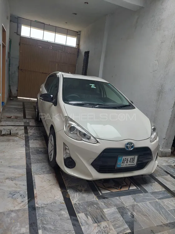 Toyota Aqua 2015 for Sale in Mardan Image-1