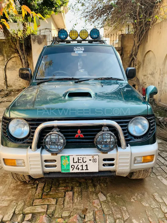 Mitsubishi Pajero Mini 2008 for Sale in Sialkot Image-1