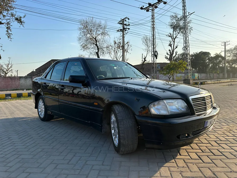 Mercedes Benz C Class 1998 for Sale in Gujranwala Image-1