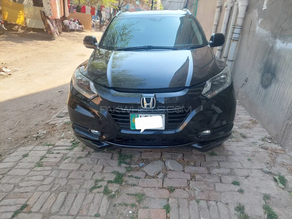 Honda Vezel 2014 for Sale in Sargodha Image-1