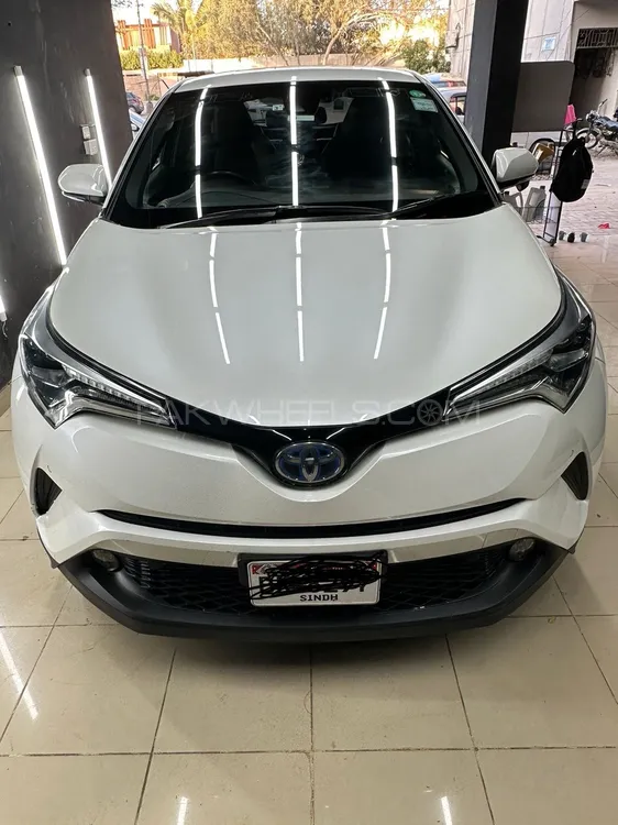 Toyota C-HR 2017 for Sale in Karachi Image-1