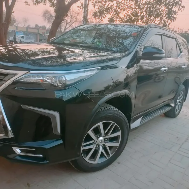 Toyota Fortuner 2018 for Sale in Bahawalpur Image-1