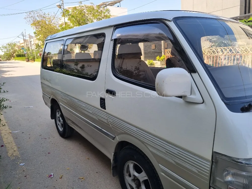 Toyota Estima 1996 for sale in Karachi