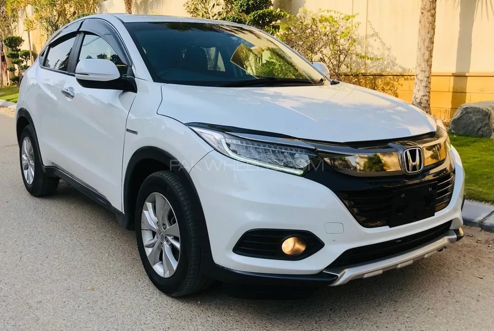 Honda Vezel 2018 for Sale in Karachi Image-1