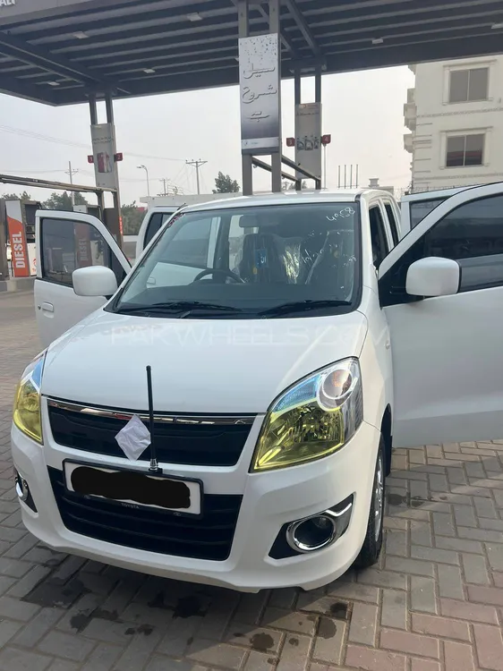 Suzuki Wagon R 2022 for Sale in Fort Abbass Image-1