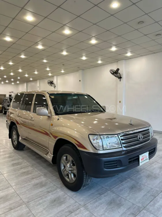Toyota Land Cruiser 2004 for Sale in Hyderabad Image-1