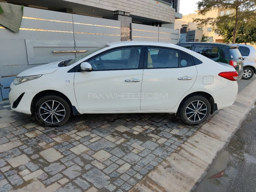 Toyota Yaris 2020 for Sale in D.G.Khan Image-1