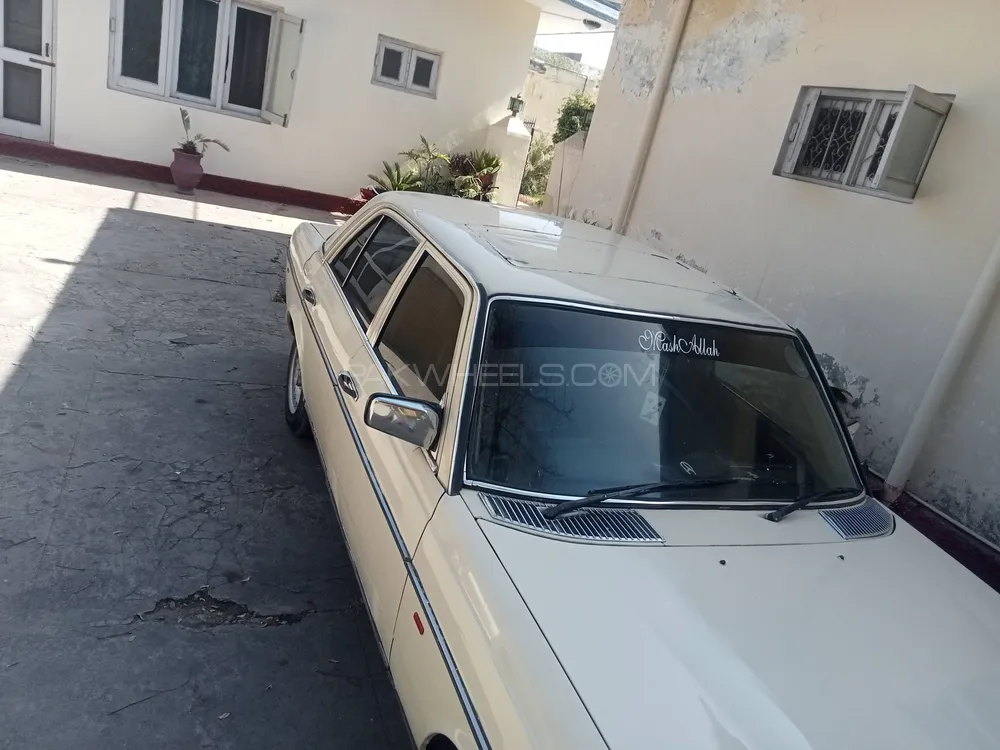 Mercedes Benz E Class 1982 for sale in Islamabad