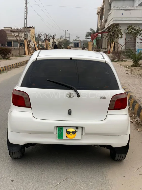 Toyota Vitz 2000 for sale in Layyah