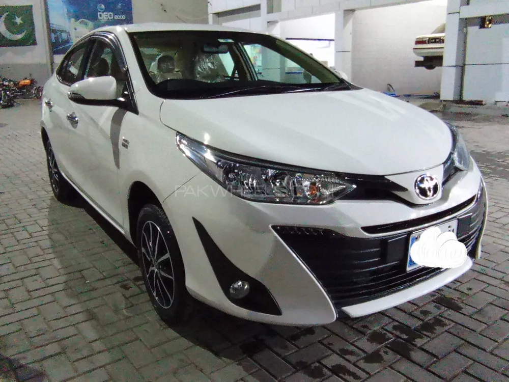 Toyota Yaris Sedan 2020 for Sale in Peshawar Image-1