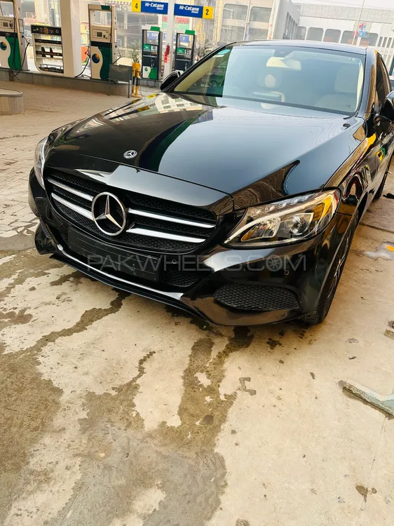 Mercedes Benz C Class 2018 for Sale in Islamabad Image-1
