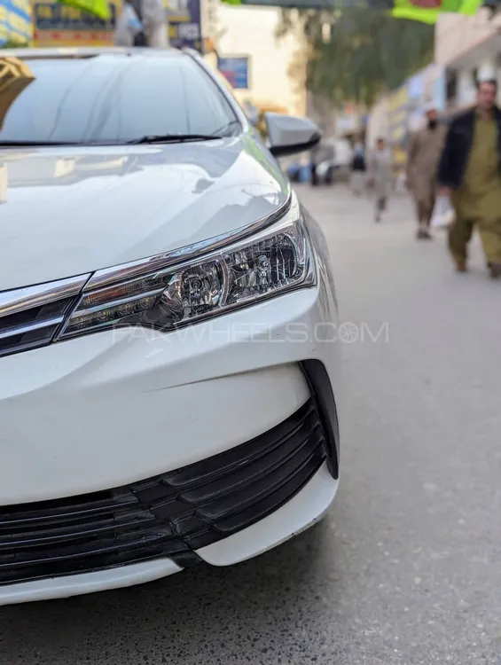 Toyota Corolla 2018 for Sale in Peshawar Image-1