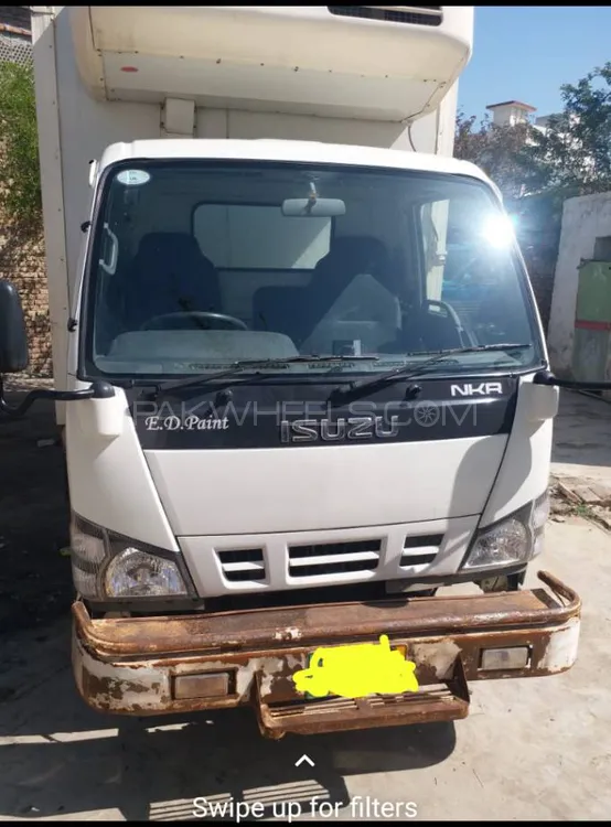 Isuzu NKR 2019 for Sale in Lahore Image-1