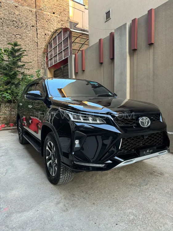 Toyota Fortuner 2022 for sale in Peshawar