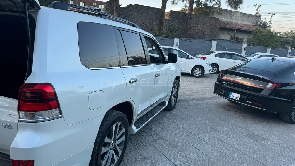 Toyota Land Cruiser 2019 for Sale in Islamabad Toyota Land Cruiser 2019 for Sale in Islamabad Image-6