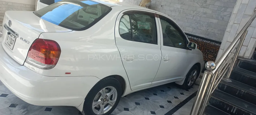 Toyota Platz 2003 for Sale in Peshawar Image-1