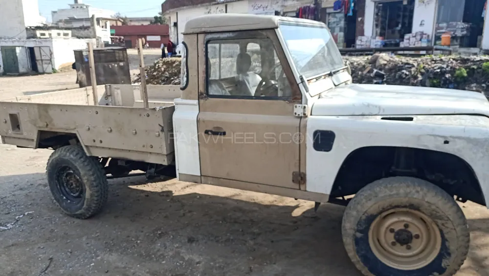 Land Rover Defender 2011 for Sale in Rawalpindi Image-1