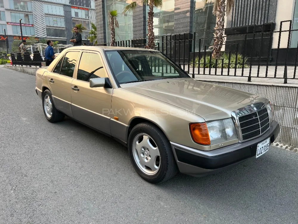 Mercedes Benz E Class 1989 for sale in Lahore