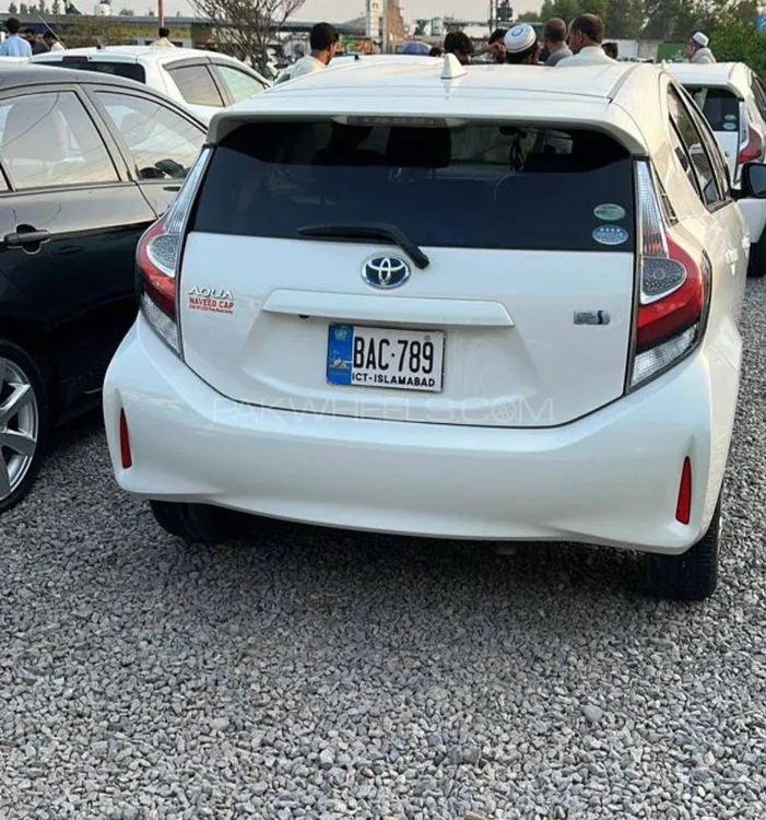 Toyota Aqua 2017 for sale in Peshawar