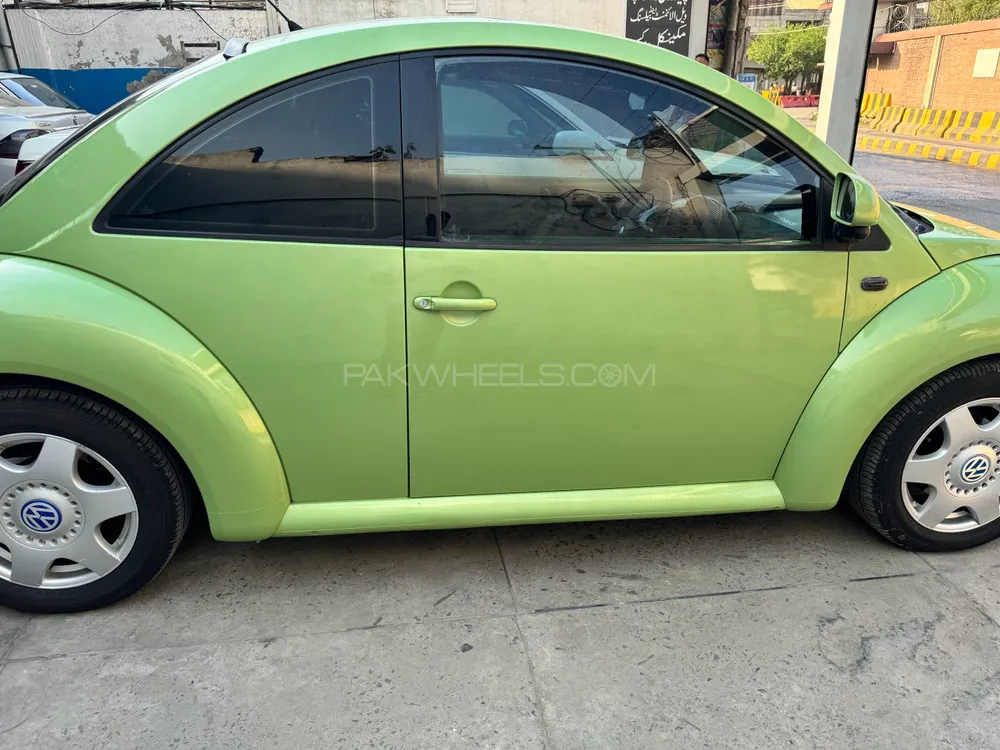 Volkswagen Beetle 2000 for sale in Lahore