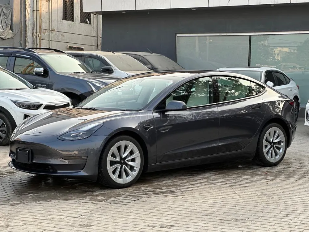 Tesla Model 3 2021 for Sale in Karachi Image-1