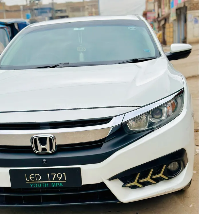 Honda Civic 2018 for sale in Peshawar
