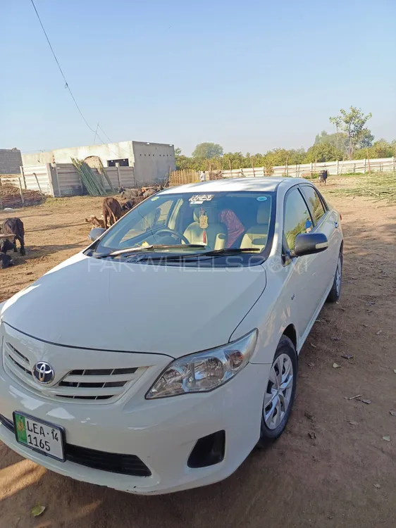 Toyota Corolla 2014 for Sale in Kot Momin Image-1