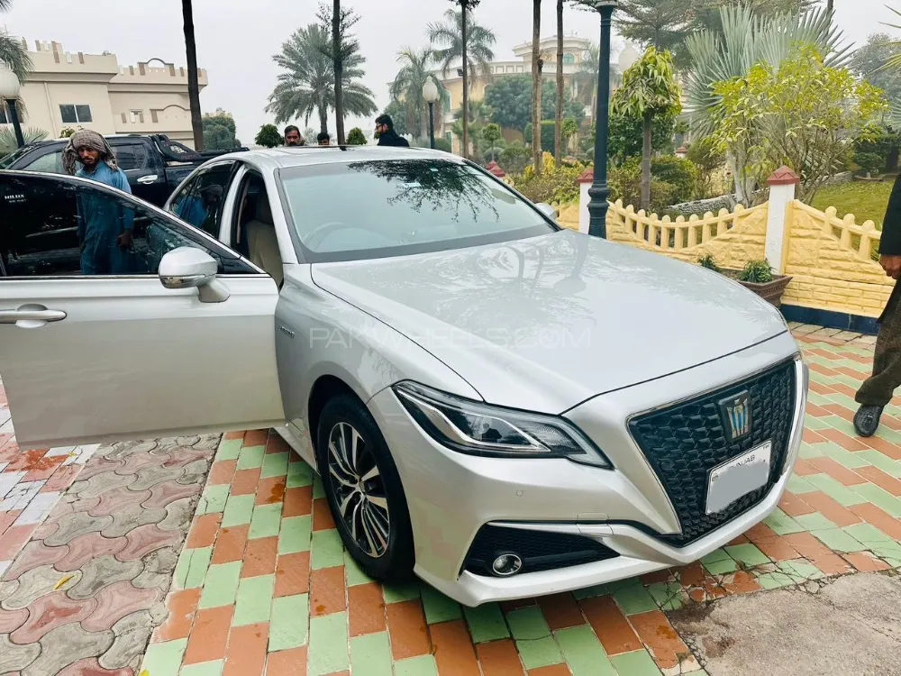 Toyota Crown 2018 for Sale in Gujrat Image-1
