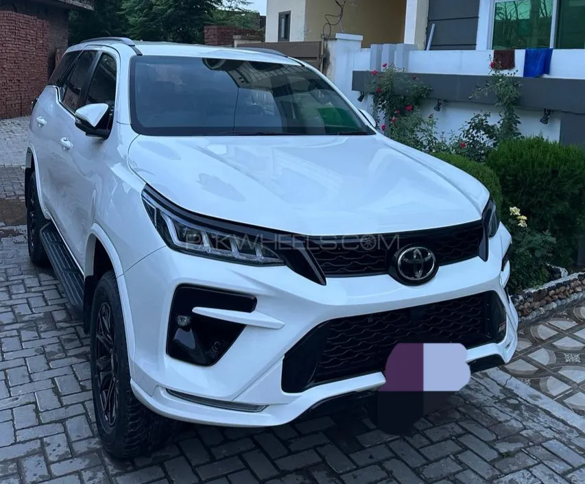 Toyota Fortuner 2023 for Sale in Sialkot Image-1