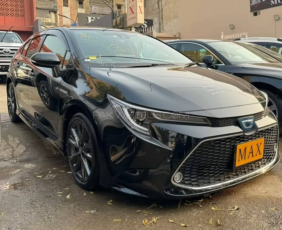 Toyota Corolla Hybrid 2022 for Sale in Faisalabad Image-1