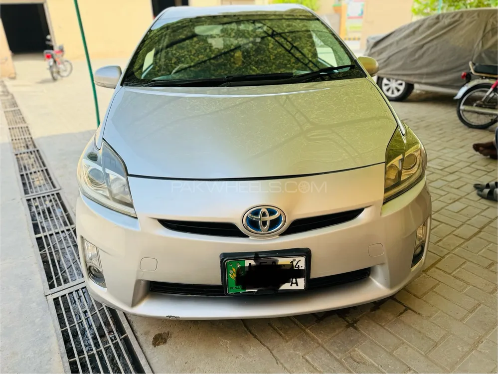 Toyota Prius 2011 for sale in Multan