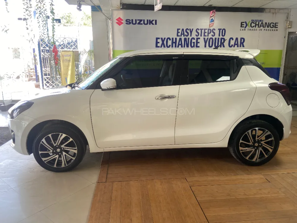 Suzuki Swift 2023 for sale in Sialkot