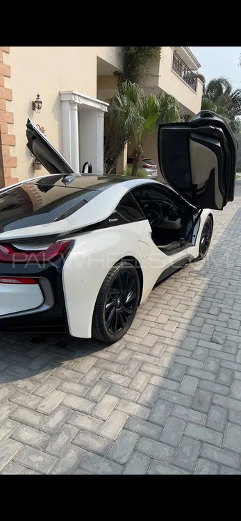 BMW i8 2015 for Sale in Gujranwala Image-1