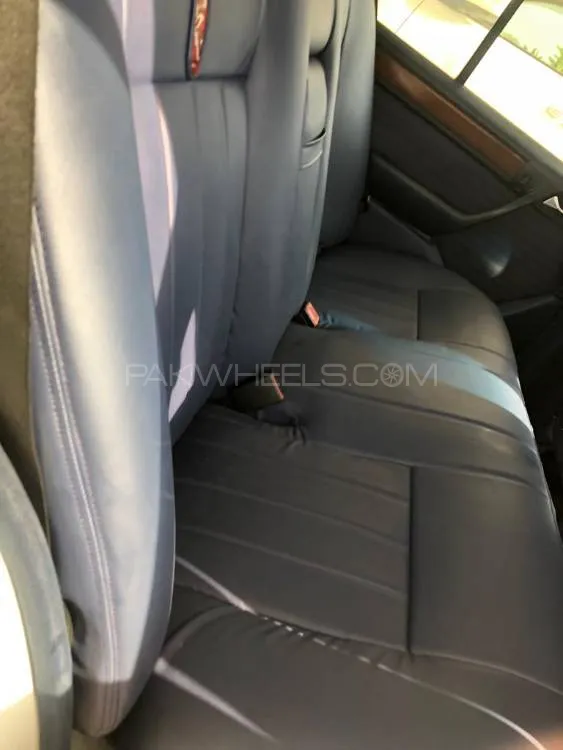 Mercedes Benz E Class 1990 for Sale in Islamabad Image-1