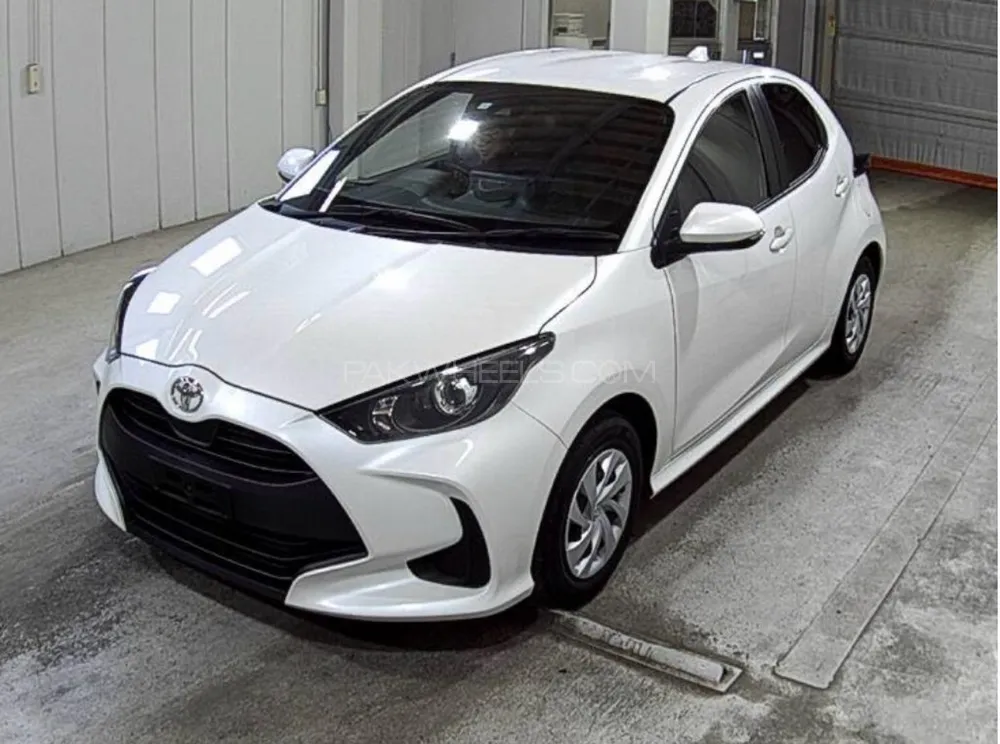 Toyota Yaris Hatchback 2020 for Sale in Lahore Image-1