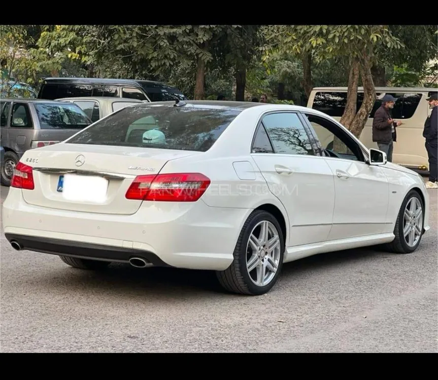 Mercedes Benz E Class 2010 for sale in Islamabad