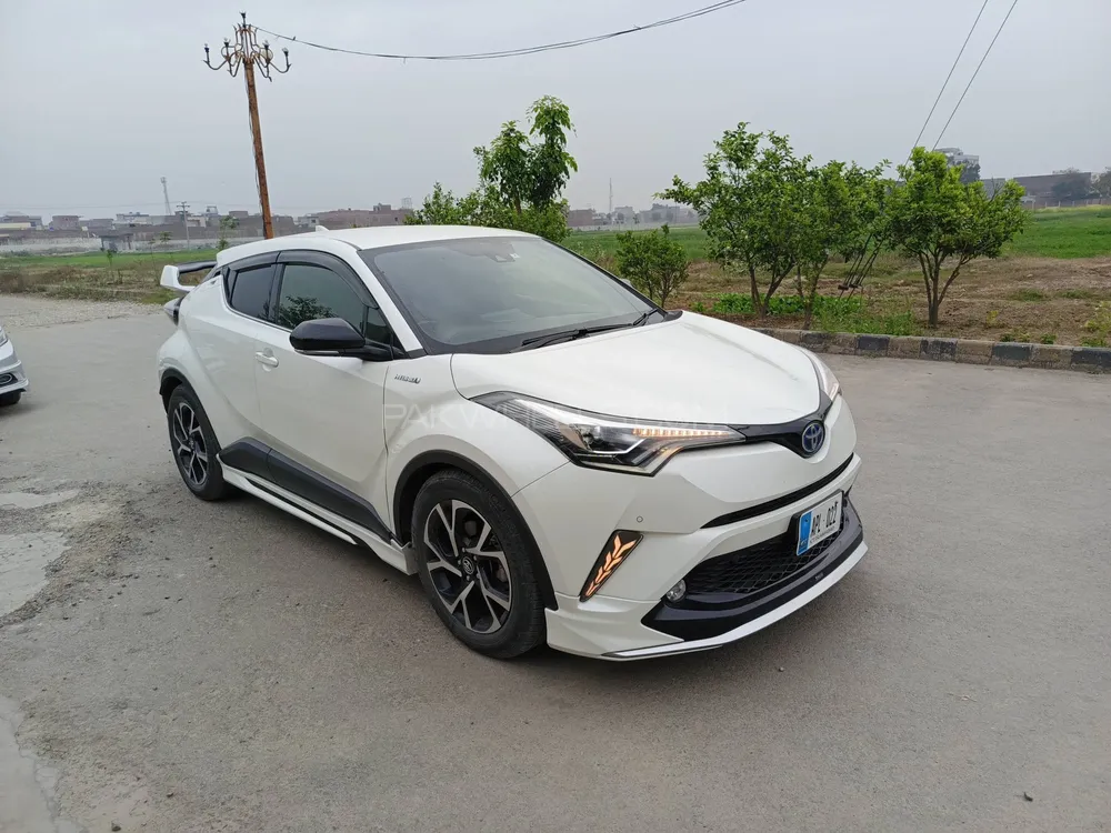 Toyota C-HR 2022 for Sale in Gujranwala Image-1