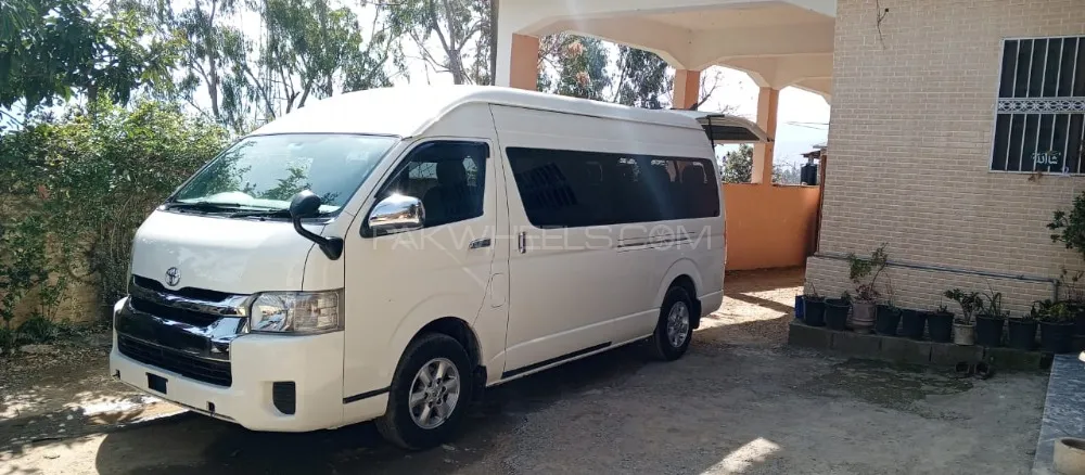 Toyota Hiace 2016 for Sale in Abbottabad Image-1