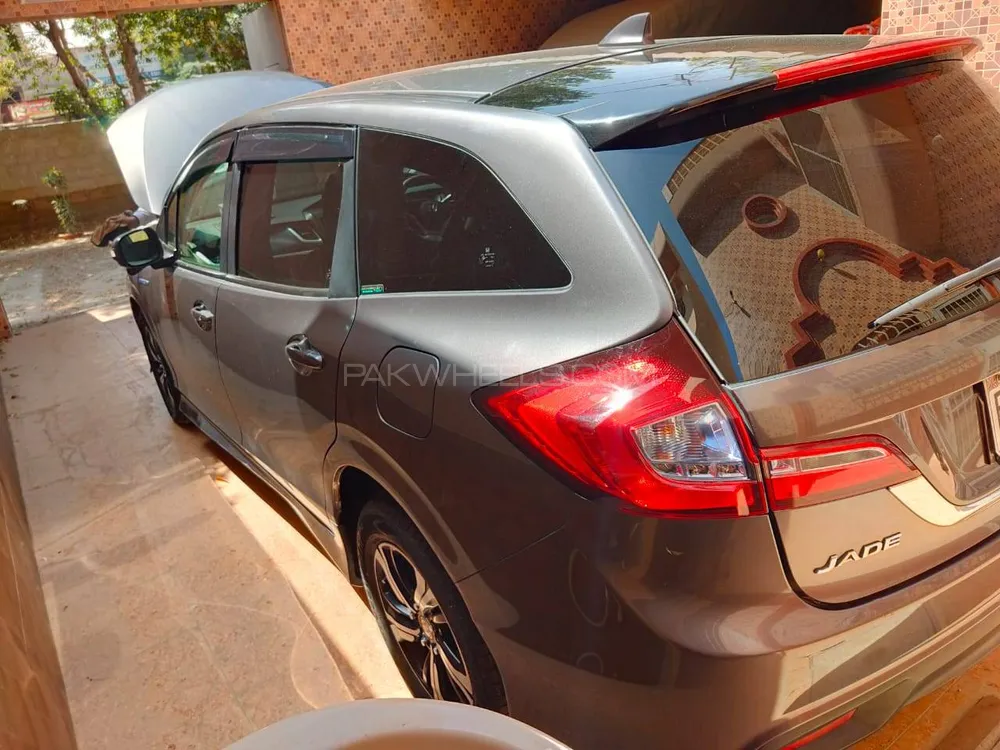 Honda Jade 2015 for Sale in Karachi Image-1