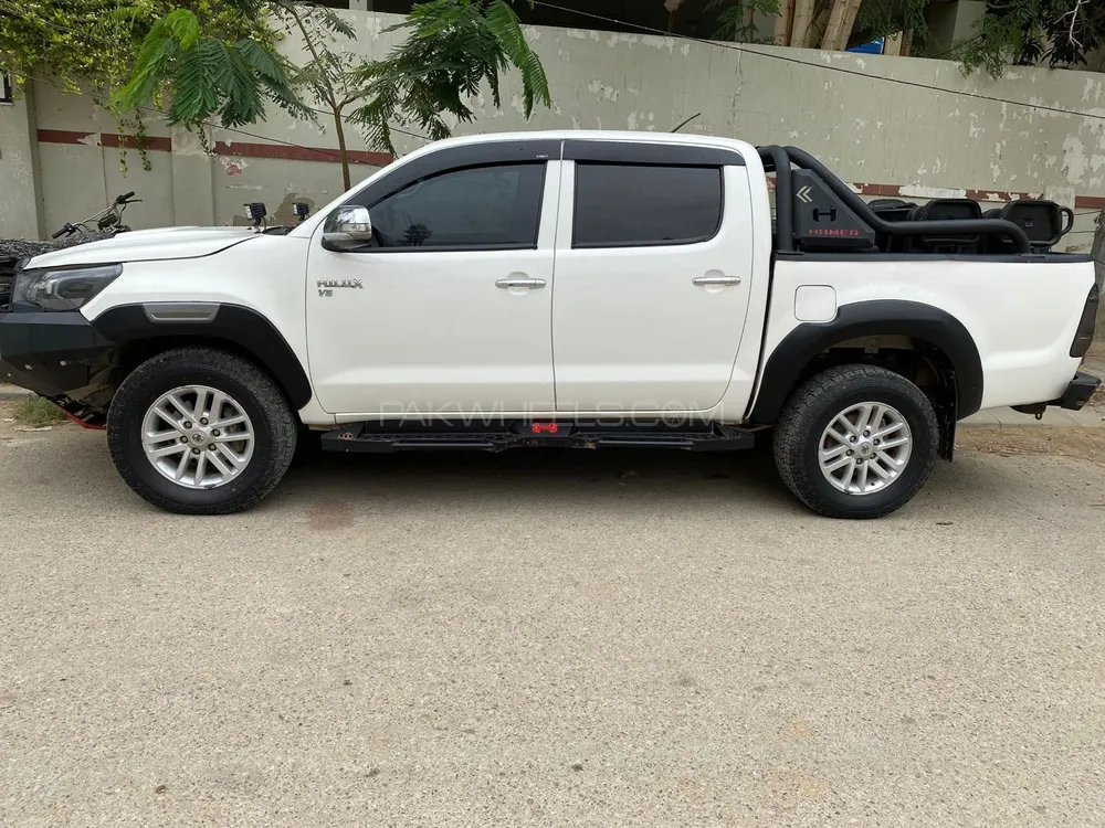 Toyota Hilux 2012 for sale in Karachi