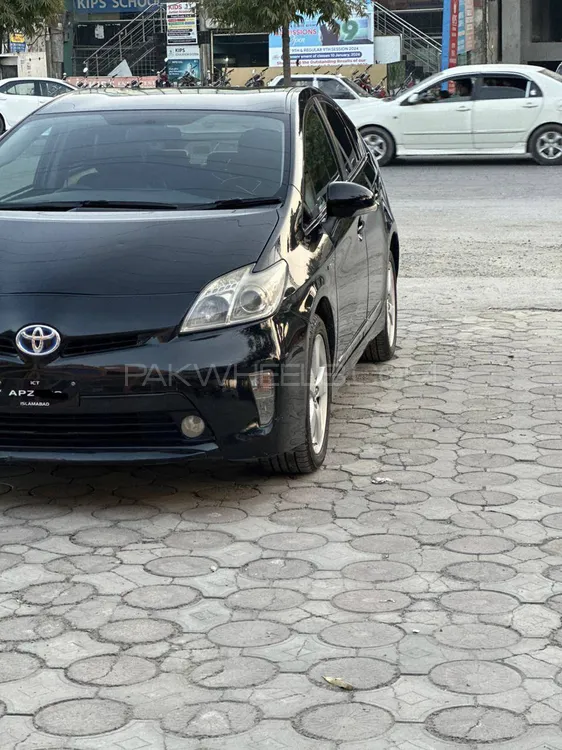 Toyota Prius 2015 for Sale in Mirpur A.K. Image-1