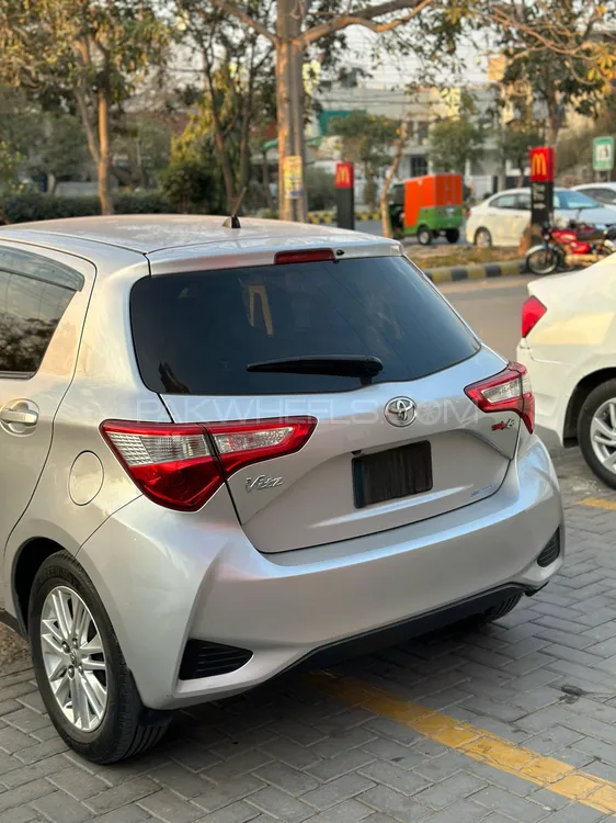 Toyota Vitz 2017 for Sale in Mardan Image-1