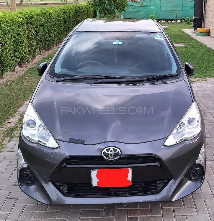 Toyota Aqua 2015 for sale in Sadiqabad