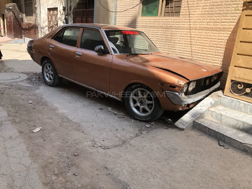 Toyota Corona 1974 for Sale in Lahore Image-1
